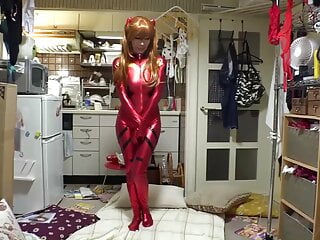 Old Wives' Cosplay! Superb Wife Next Door Changes into an Asuka Costume